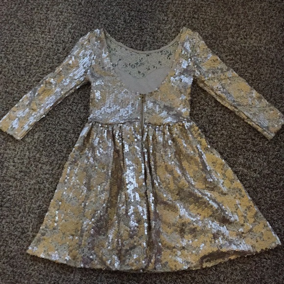 Gianni Bini gold sequin lace cocktail dress. XS - Picture 2 of 4